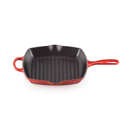 Le Creuset Signature Gusseisen-Grillpfanne, Quadratisch, 26 cm, Für alle Herdarten inkl. Induktion geeignet, 2,86 kg, Kirschrot, 20183260600422 im Sale