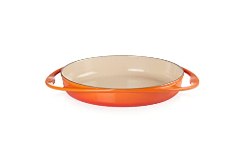 Le Creuset Gusseisen Tatin-Backform, Rund, Ø 28 cm, Für alle Herdarten inkl. Induktion geeignet, 2,6 Liter, Ofenrot, 20129280902460 im Sale