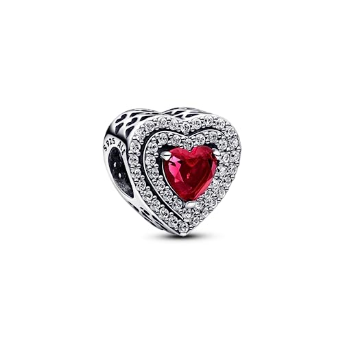 PANDORA Funkelndes mehrstufiges Herz Charm aus Sterling Silber, in der Farbe Rot, aus der PANDORA Timeless Collection, 799218C02 im Sale