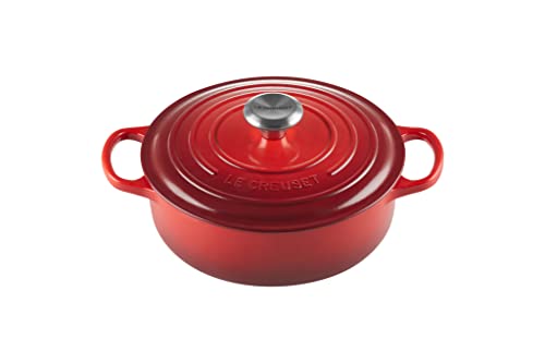 Le Creuset Gourmet Bräter aus Gusseisen, 24 cm, Kirschrot, 21179240602430 im Sale