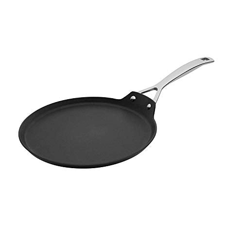 Le Creuset Aluminium-Antihaft Crêpespfanne, Ø 24 cm, Für alle Herdarten inkl. Induktion geeignet, Anthrazit/Silber, 51106240010002 im Sale