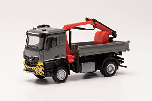 Herpa LKW Modell Mercedes-Benz Arocs M Dreiseitenkipper mit Ladekran und Zweischalengreifer, grau/gelb, originalgetreu im Maßstab 1:87, Modell LKW, Modellbau Sammlerstück, Deko Miniaturmodelle