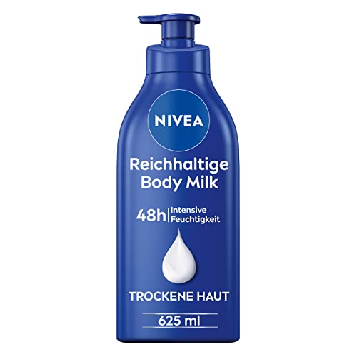 NIVEA Reichhaltige Body Milk (625 ml), für 48h Feuchtigkeitspflege, Lotion mit 5 in 1 Formel für trockene Haut mit Tiefenpflege Serum, Mandelöl und Vitamin E