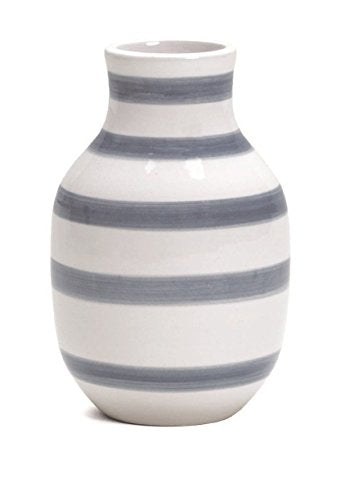 Kähler Omaggio Vase aus Porzellan mit Streifen, Moderne Vase, rund, bauchige, skandinavisches Design Vase für Blumen, Hellblau, 12.5cm im Sale