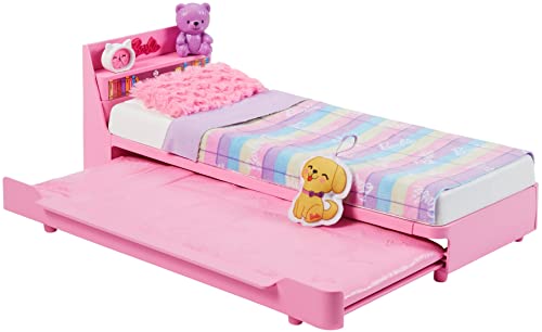 BARBIE Zubehör - Schlafenszeit-Spielset mit Bett, Matratze, Kissen, Decke, Welpenbereich, Teddybär, Wecker, für Kinder ab 3 Jahren, HMM64 im Sale