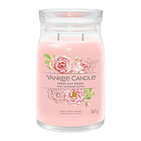 Thumbnail for Yankee Candle Signature Duftkerze | große Kerze mit langer Brenndauer „Fresh Cut Roses“ | Soja-Wachs-Mix | Perfekte Geschenke für Frauen im Sale