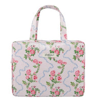 Thumbnail for Cath Kidston Kulturbeutel, Zweiteiliger Kulturbeutel mit Griffen, Flatterrose, Reisegröße, veganfreundlich, Kultur- und Kosmetiktasche, Schönheitsgeschenk für Sie im Sale