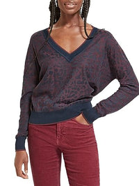 Thumbnail for Scotch & Soda Damen Animal Jacquard V Neck Pullover, Bordeaux, im Sale