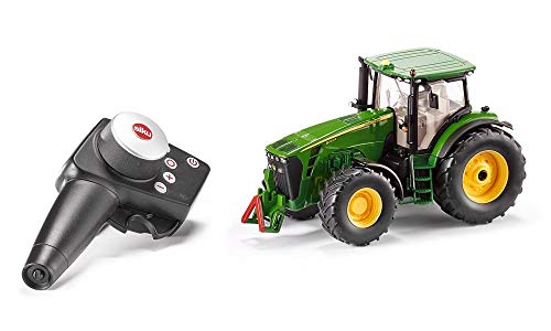 Siku 6880, Ferngesteuerter Fendt 939 Traktor, 1:32, Inkl. Fernsteuermodul, Metall/Kunststoff, Grün, Batteriebetrieben, Kompatibel mit Anbaugeräten im Sale