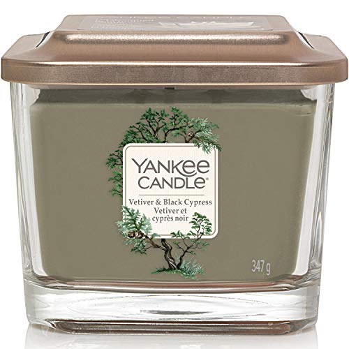 Yankee Candle, mittelgroße quadratische Duftkerze mit 3 Dochten | Vetiver & Black Cypress | Brenndauer bis zu Stunden | Elevation Collection mit Plattformdeckel im Sale