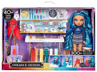 Thumbnail for Rainbow High Dream & Design Fashion Studio Spielset - Modedesigner-Spielset mit Blauer Skyler Bradshaw Puppe - Ideal für Kinder von 4-12 Jahren und Sammler