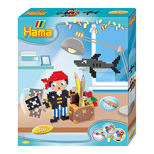 Hama Perlen 3251 Geschenk-Set Piraten mit ca. 2.500 bunten Midi Bügelperlen mit Durchmesser 5 mm, Motivvorlage und Stiftplatte, inkl. Bügelpapier, kreativer Bastelspaß für Groß und Klein im Sale