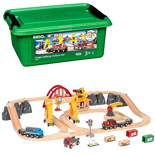 BRIO World 33097 Frachten Set Deluxe - Schienenset mit batteriebetriebener Frachtlok und Eisenbahn Zubehör - Kleinkindspielzeug empfohlen ab 3 Jahren im Sale