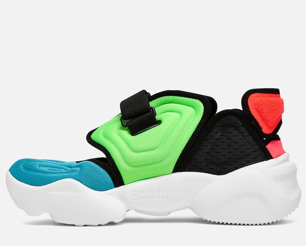 Nike Aqua Rift Sneakers im Sale