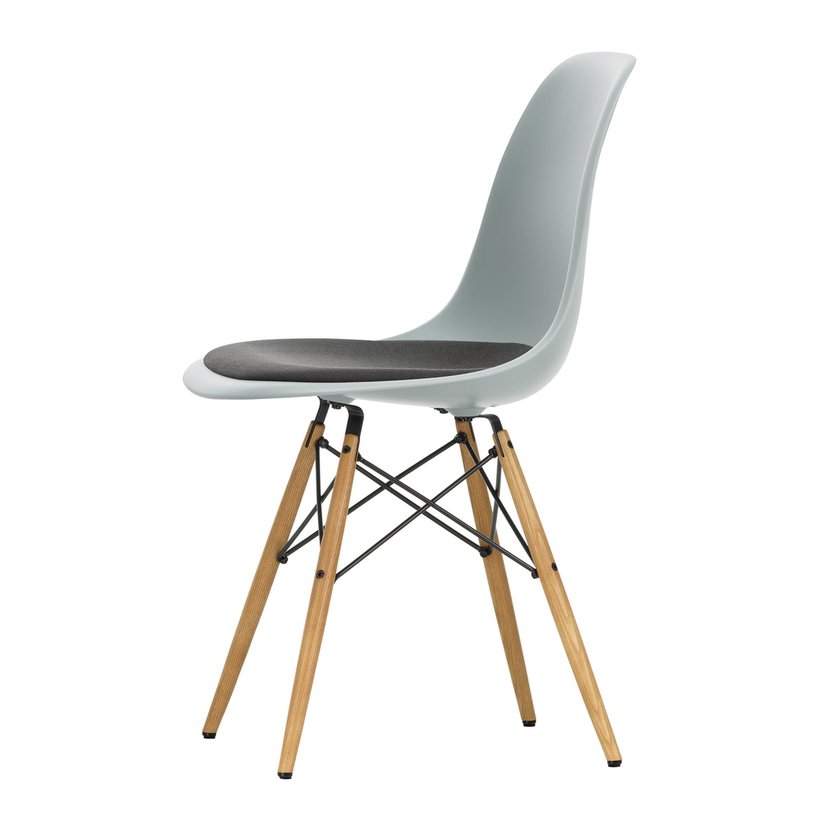 Vitra - Eames Plastic Side Chair DSW mit Sitzpolster, Esche honigfarben / hellgrau (Filzgleiter basic dark) im Sale